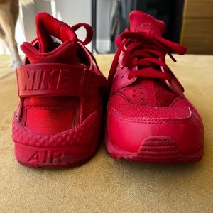 NIKE HURACHES - Red Size 8 Women’s